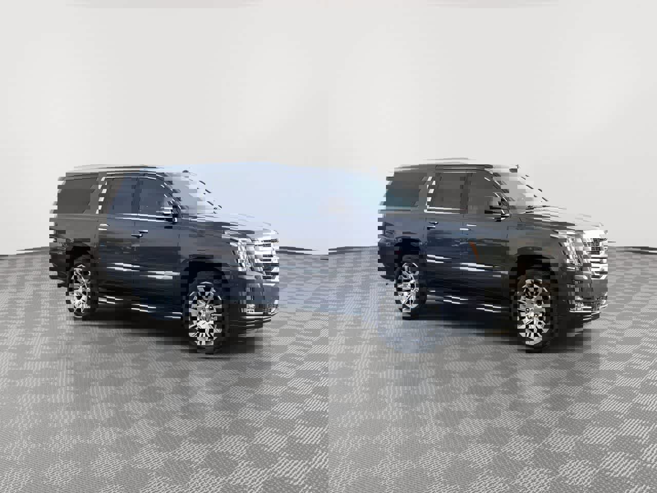 Used 2018 Cadillac Escalade ESV Luxury image 2