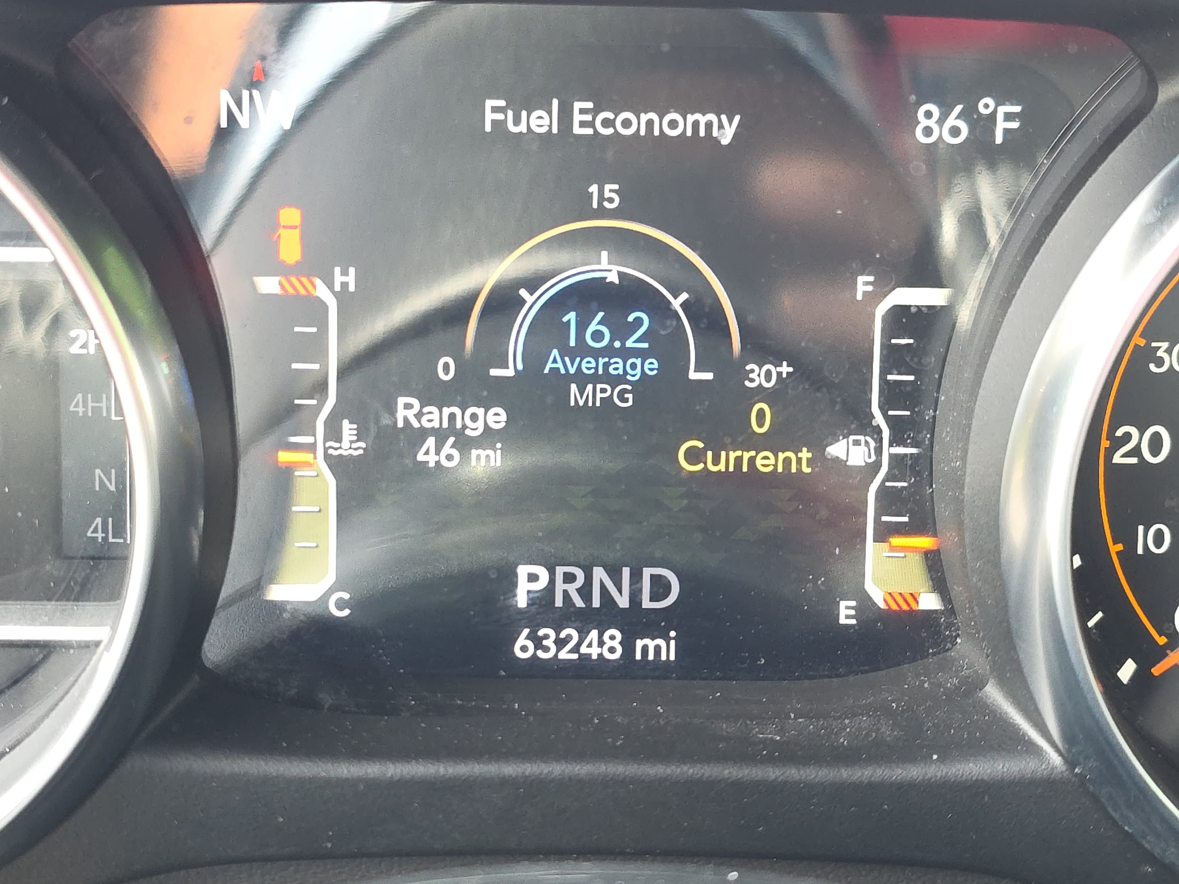 Used 2022 Jeep Wrangler Unlimited Sahara w/ LED Lighting Group AWD/4WD image 16