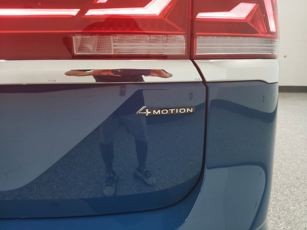 Certified 2025 Volkswagen Atlas SE image 25