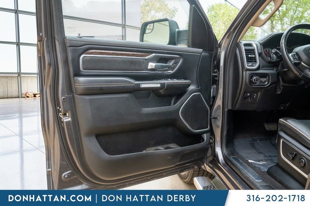 Used 2019 RAM 1500 Laramie AWD/4WD image 15