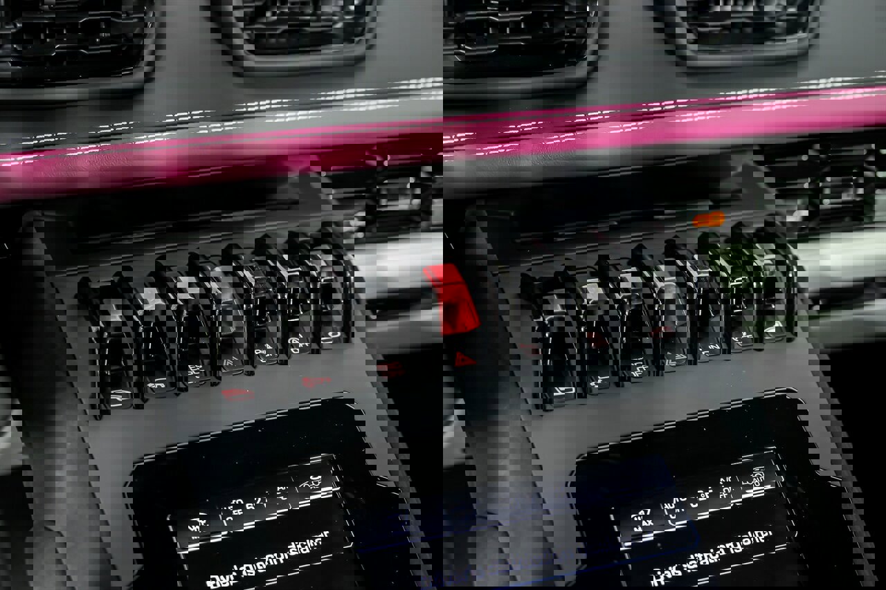 Used 2023 Lamborghini Huracan Tecnica image 34