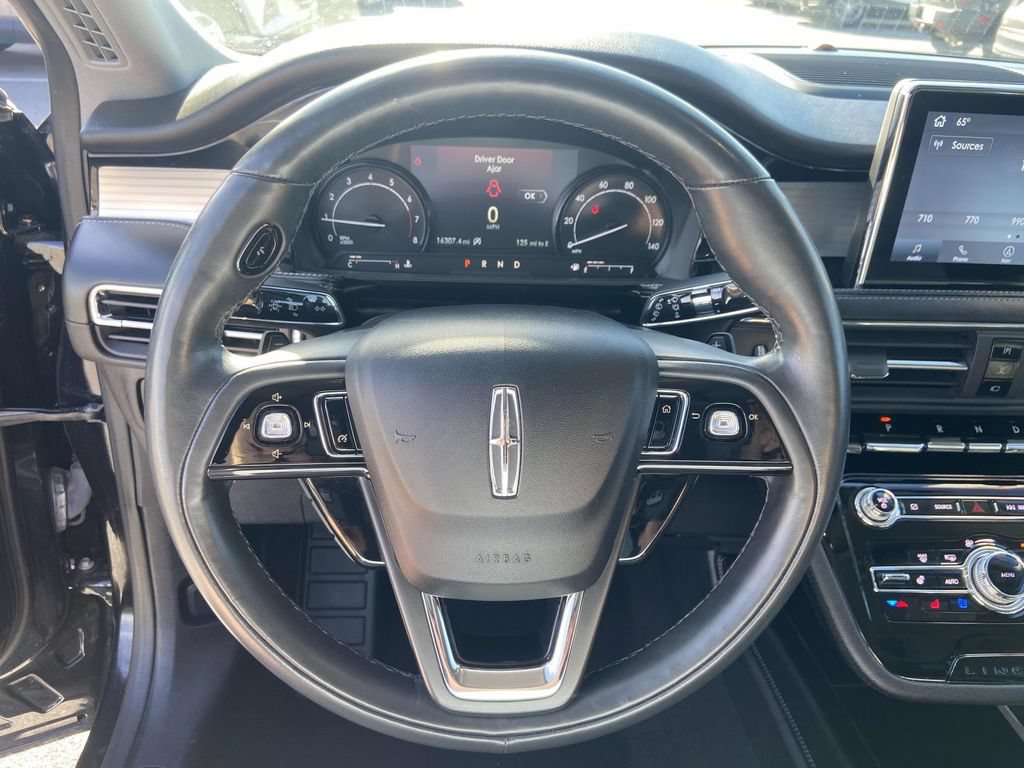 Used 2021 Lincoln Corsair AWD w/ Premium Package image 21