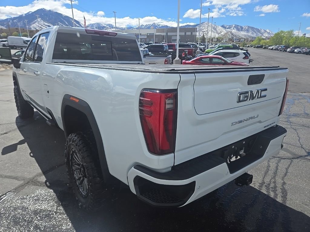 Used 2026 GMC Sierra 3500 Denali Ultimate image 6
