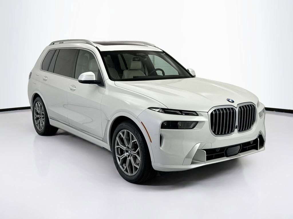 Certified 2025 BMW X7 xDrive40i w/ Executive Package AWD/4WD image 3