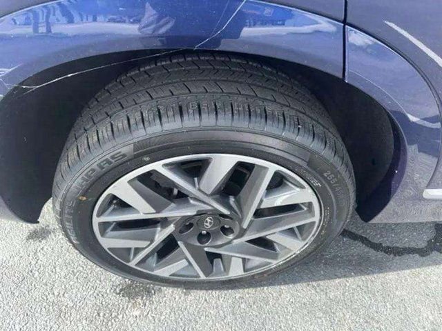 Used 2023 Hyundai Santa Fe Calligraphy w/ Cargo Package image 19