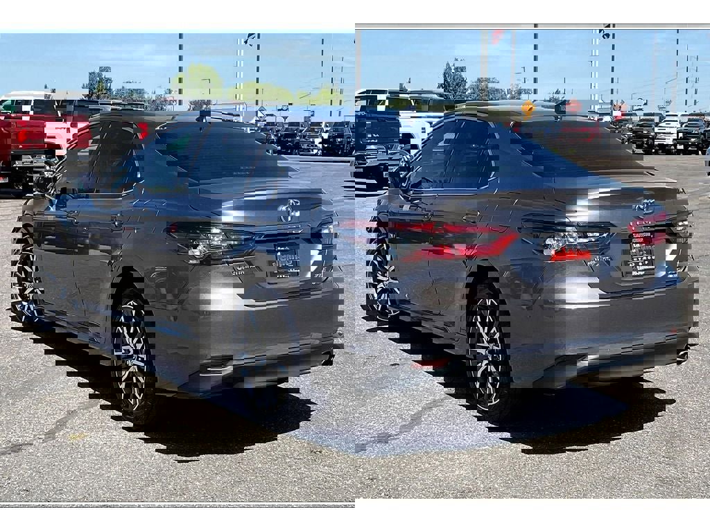 Used 2023 Toyota Camry XLE image 12