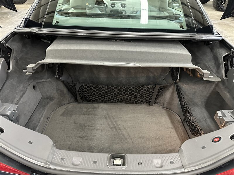 Used 2005 Mercedes-Benz SL 500 w/ AMG Sport Pkg image 24