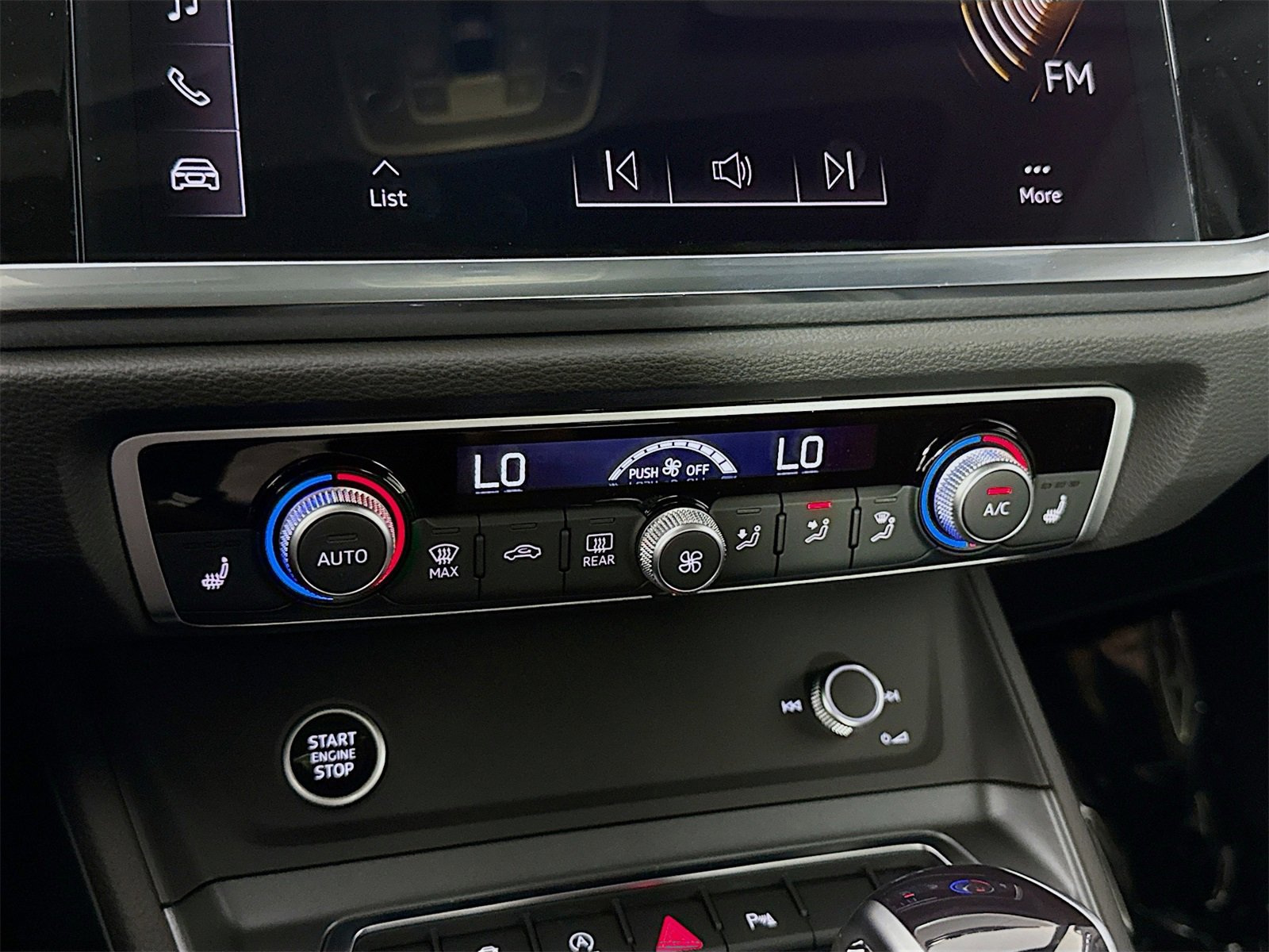 New 2025 Audi Q3 2.0T Premium image 15