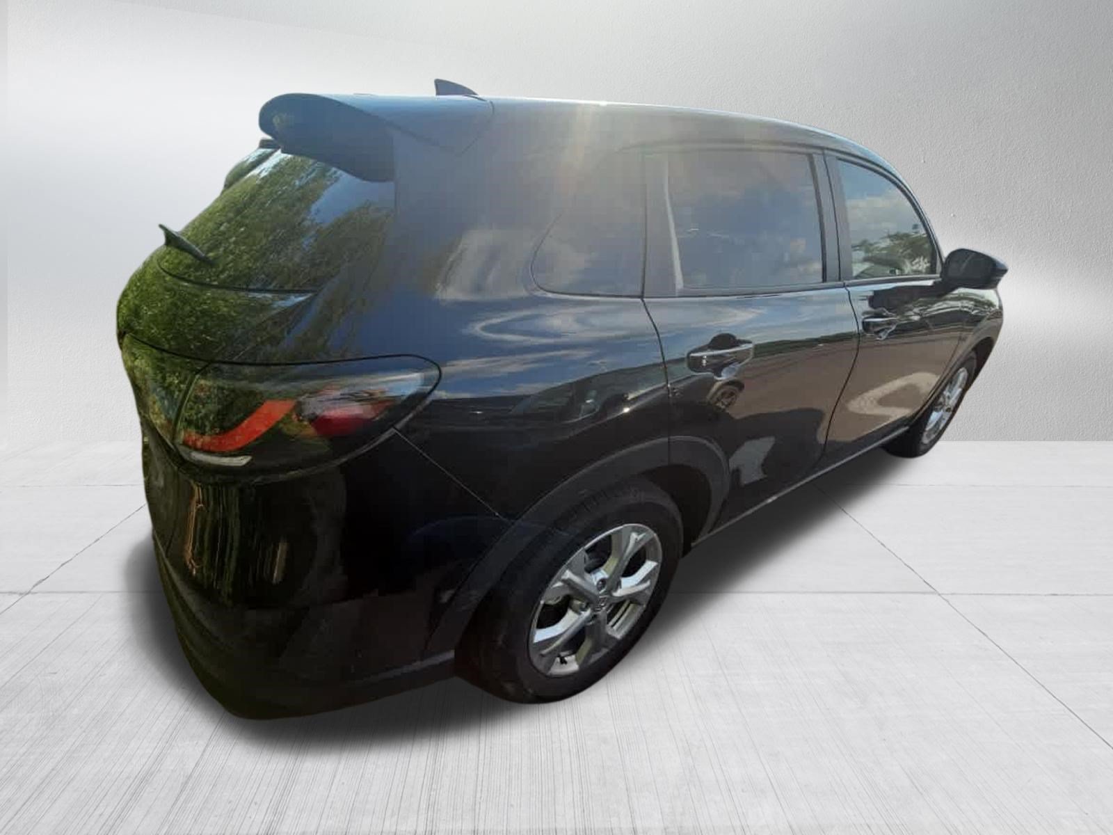 Used 2024 Honda HR-V LX image 4
