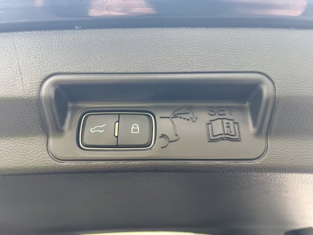 Used 2022 Ford Explorer ST-Line image 19