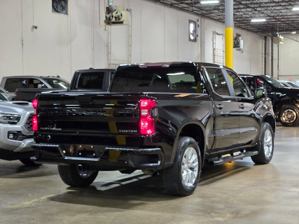 Used 2022 Chevrolet Silverado 1500 Custom RWD image 9