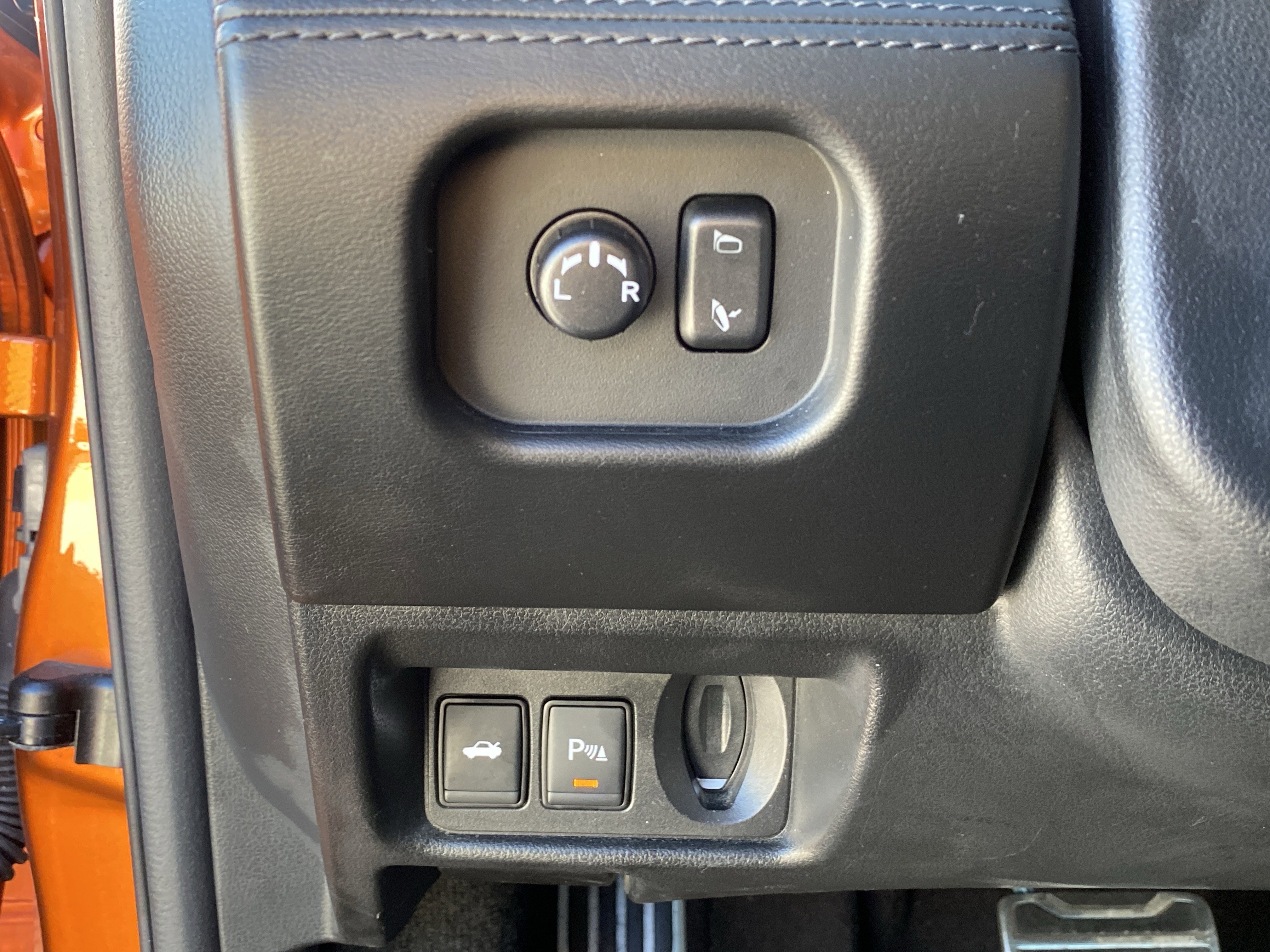 Used 2017 Nissan GT-R Premium image 27