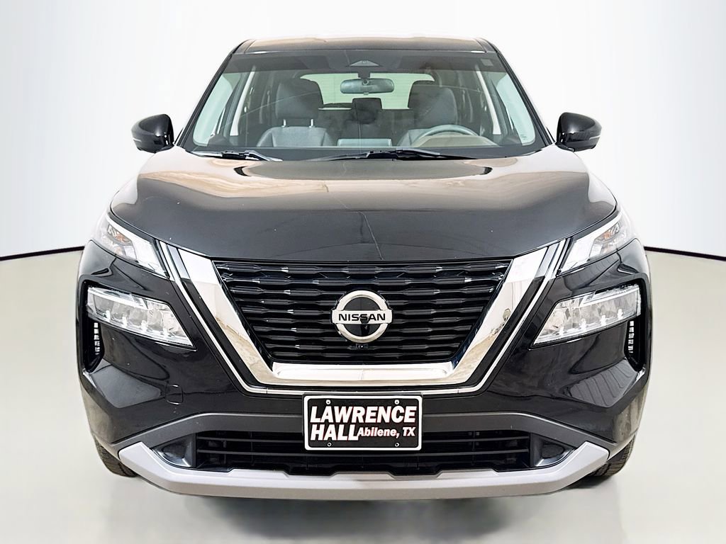 Used 2021 Nissan Rogue SV FWD image 2