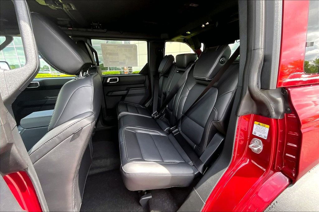 New 2026 Ford Bronco Outer Banks w/ Sasquatch Package AWD/4WD image 10
