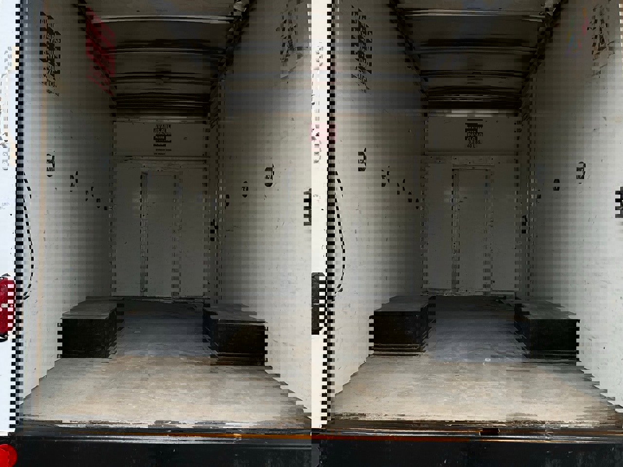 Used 2022 Ford Transit 350 DRW image 10