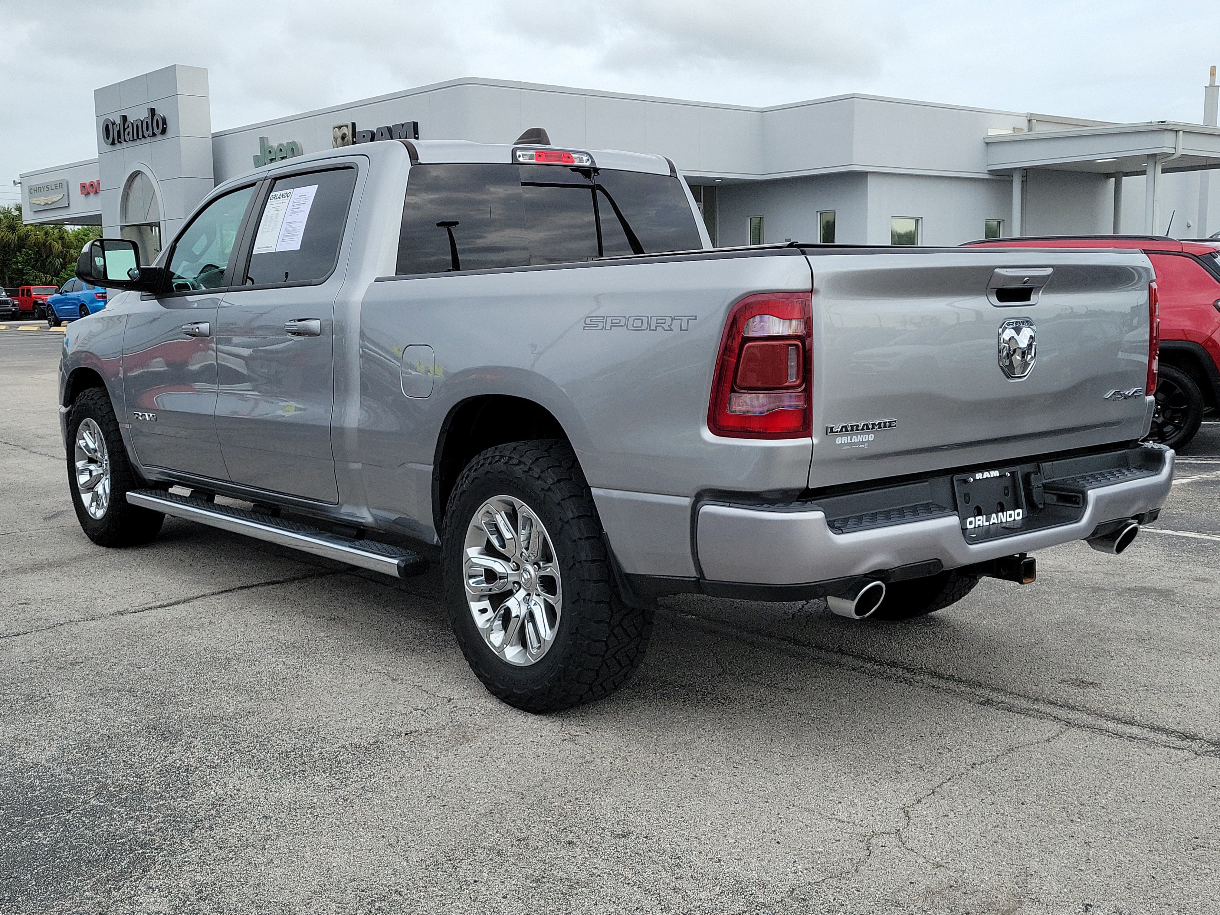 Used 2023 RAM 1500 Laramie AWD/4WD image 5
