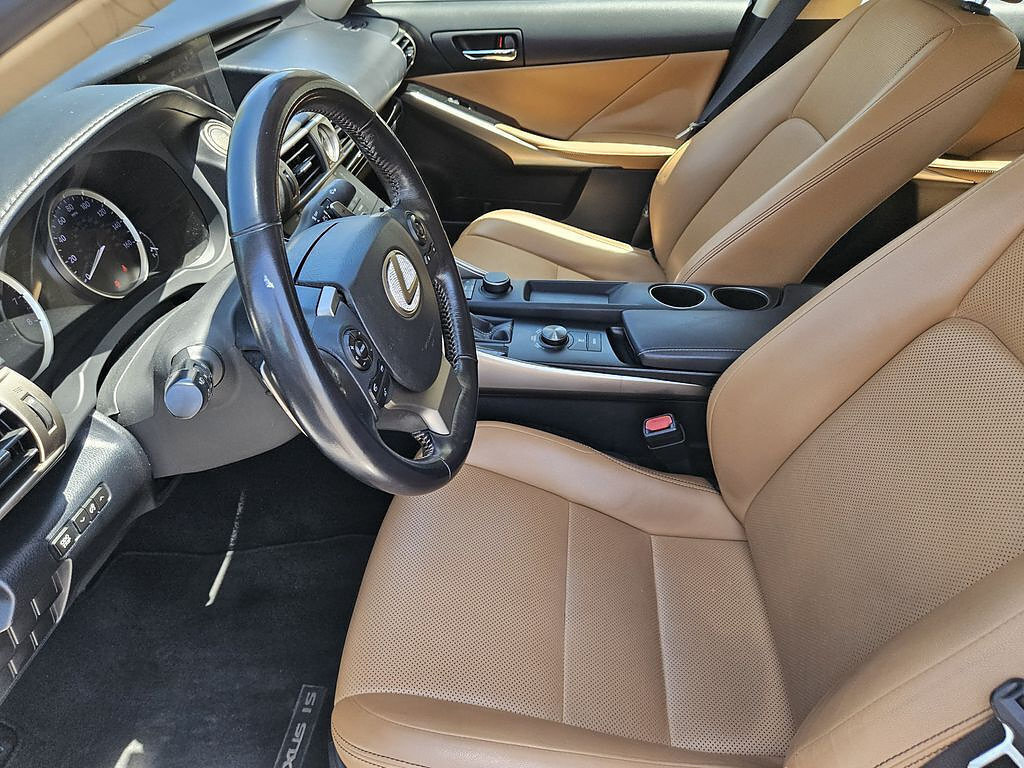 Used 2016 Lexus IS 200t RWD image 9