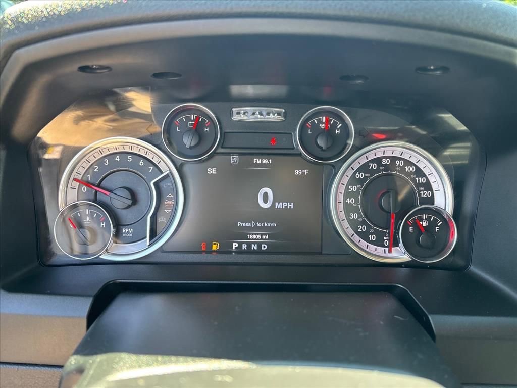 Used 2021 RAM 1500 Express w/ Wheel & Sound Group RWD image 28