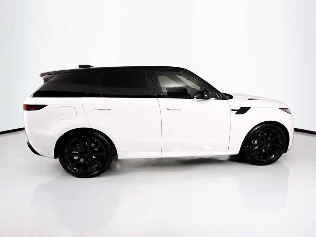 New 2026 Land Rover Range Rover Sport Dynamic SE AWD/4WD image 4