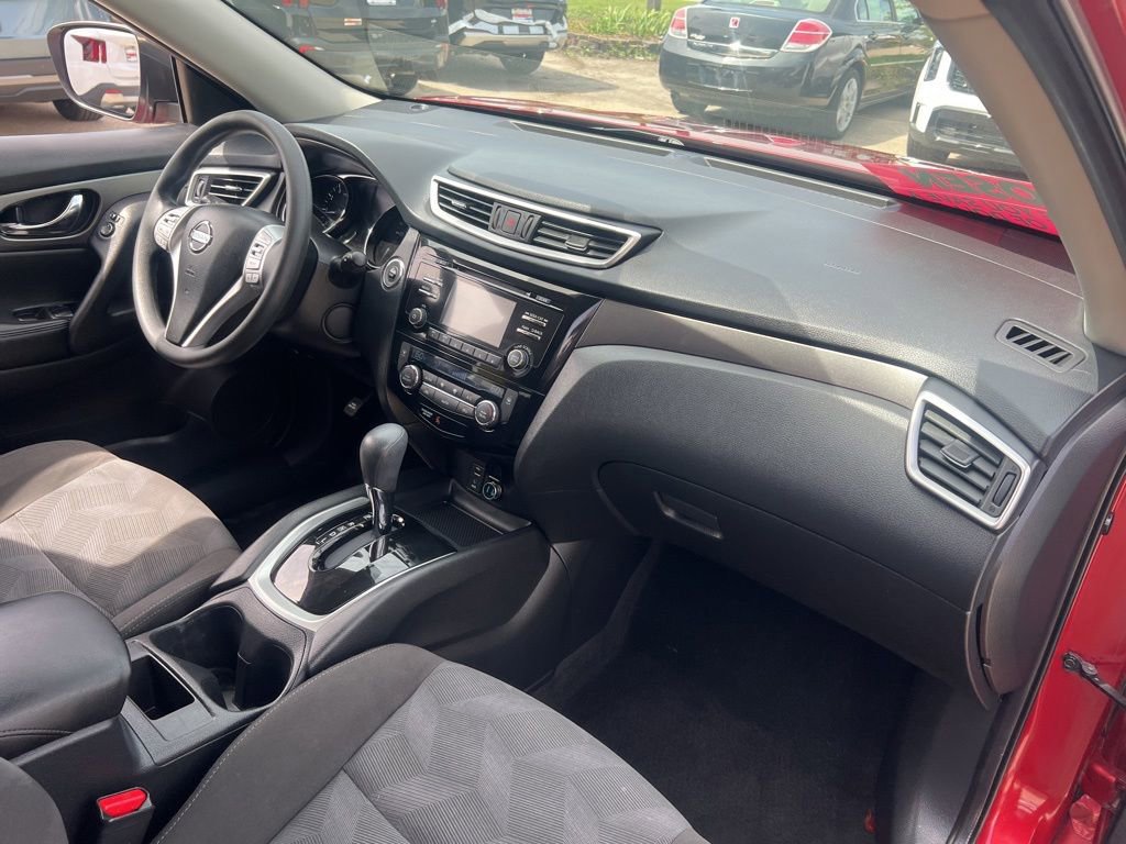 Used 2016 Nissan Rogue SV AWD/4WD image 20