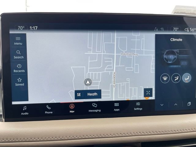 Used 2023 Lincoln Nautilus Standard w/ Premium Package image 19