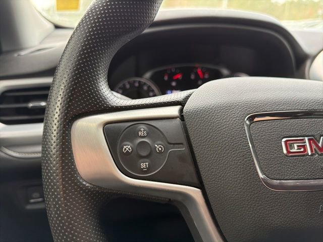 Used 2021 GMC Acadia SLE w/ Driver Convenience Package image 30