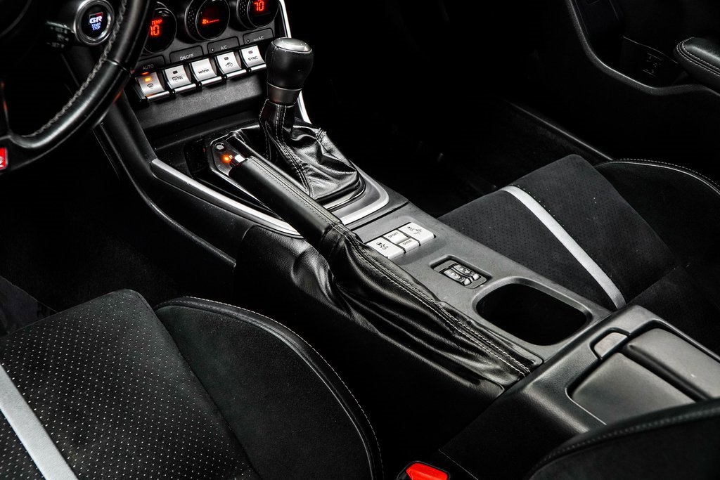 Used 2022 Toyota GR86 Premium image 16