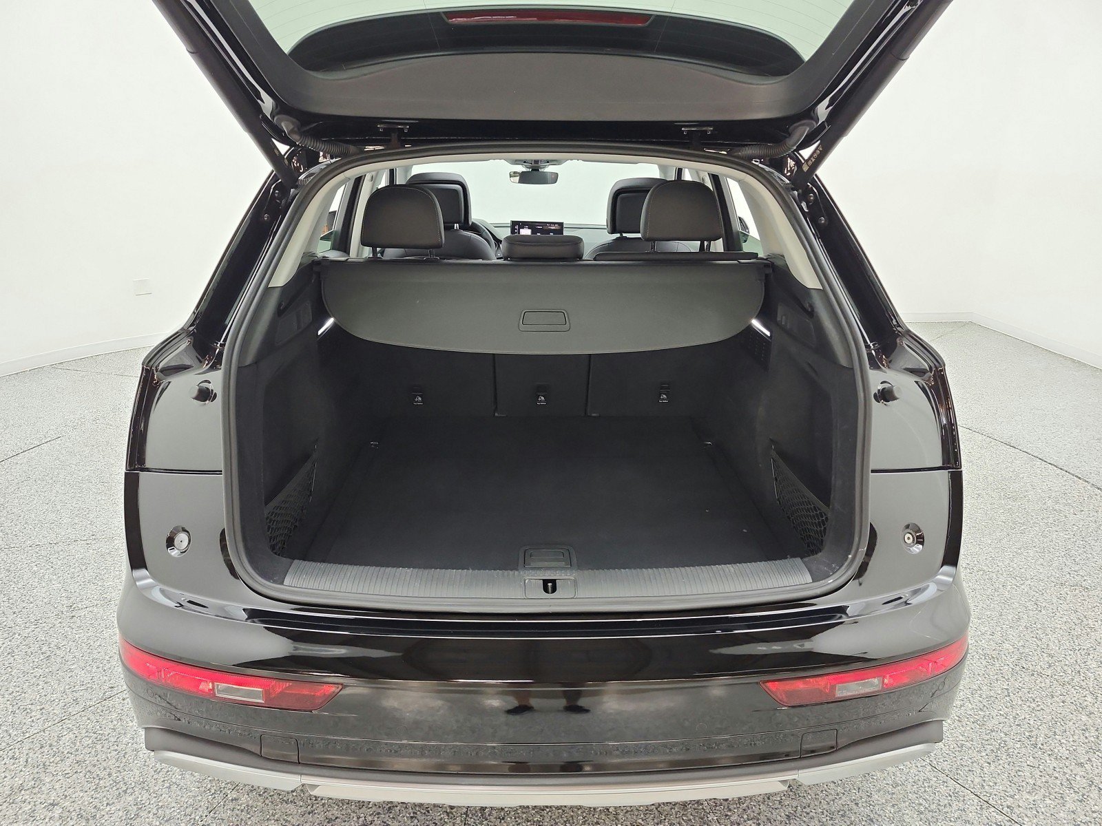 Used 2023 Audi Q5 2.0T Premium Plus w/ Premium Plus Package AWD/4WD image 18