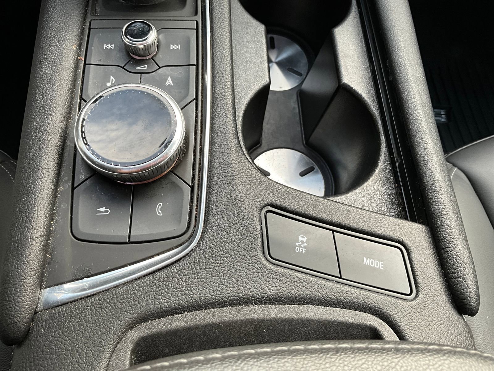 Used 2022 Cadillac XT5 Premium Luxury w/ LPO, Floor Liner Package image 26