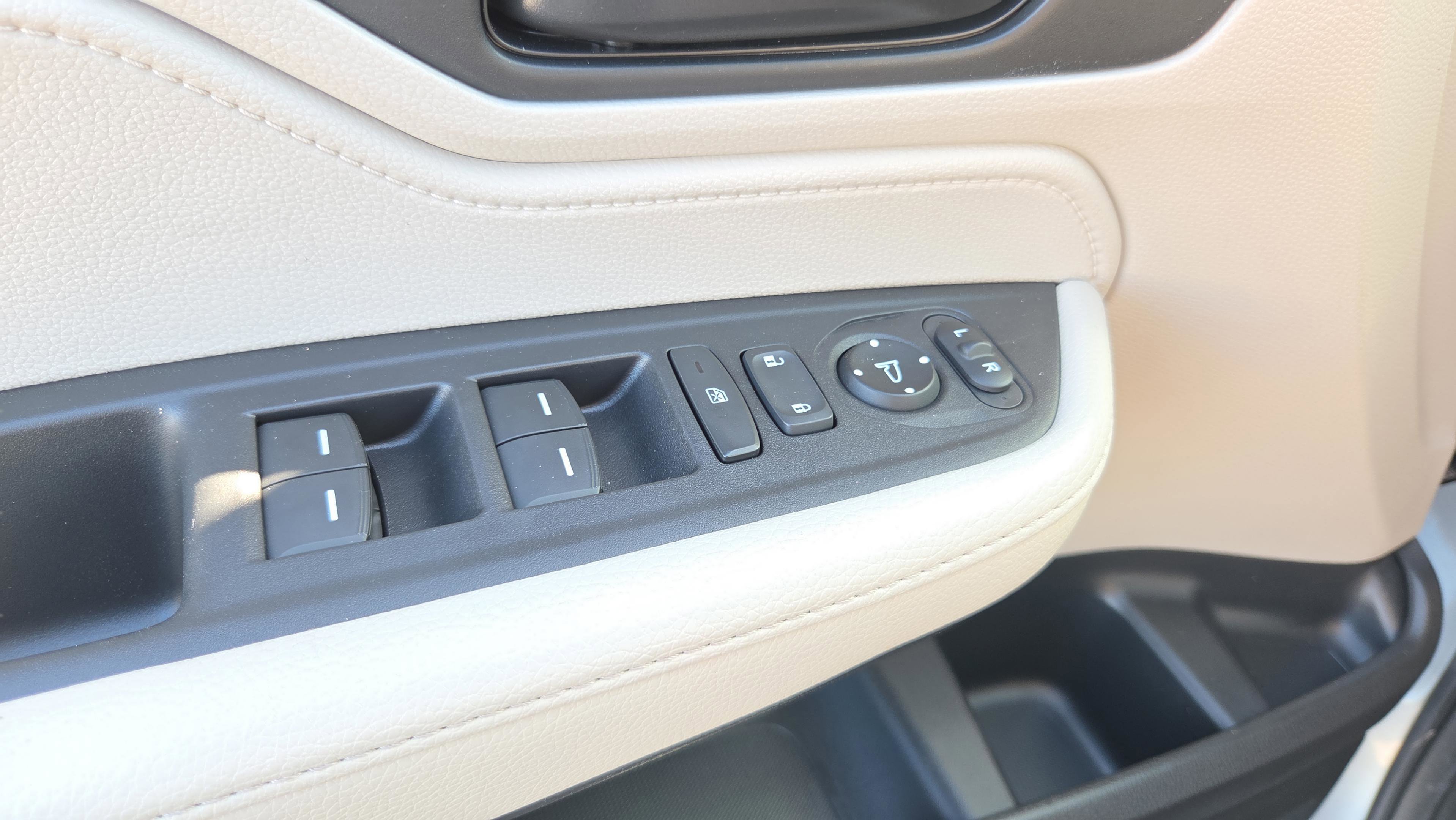 Certified 2025 Honda Odyssey EX-L image 27