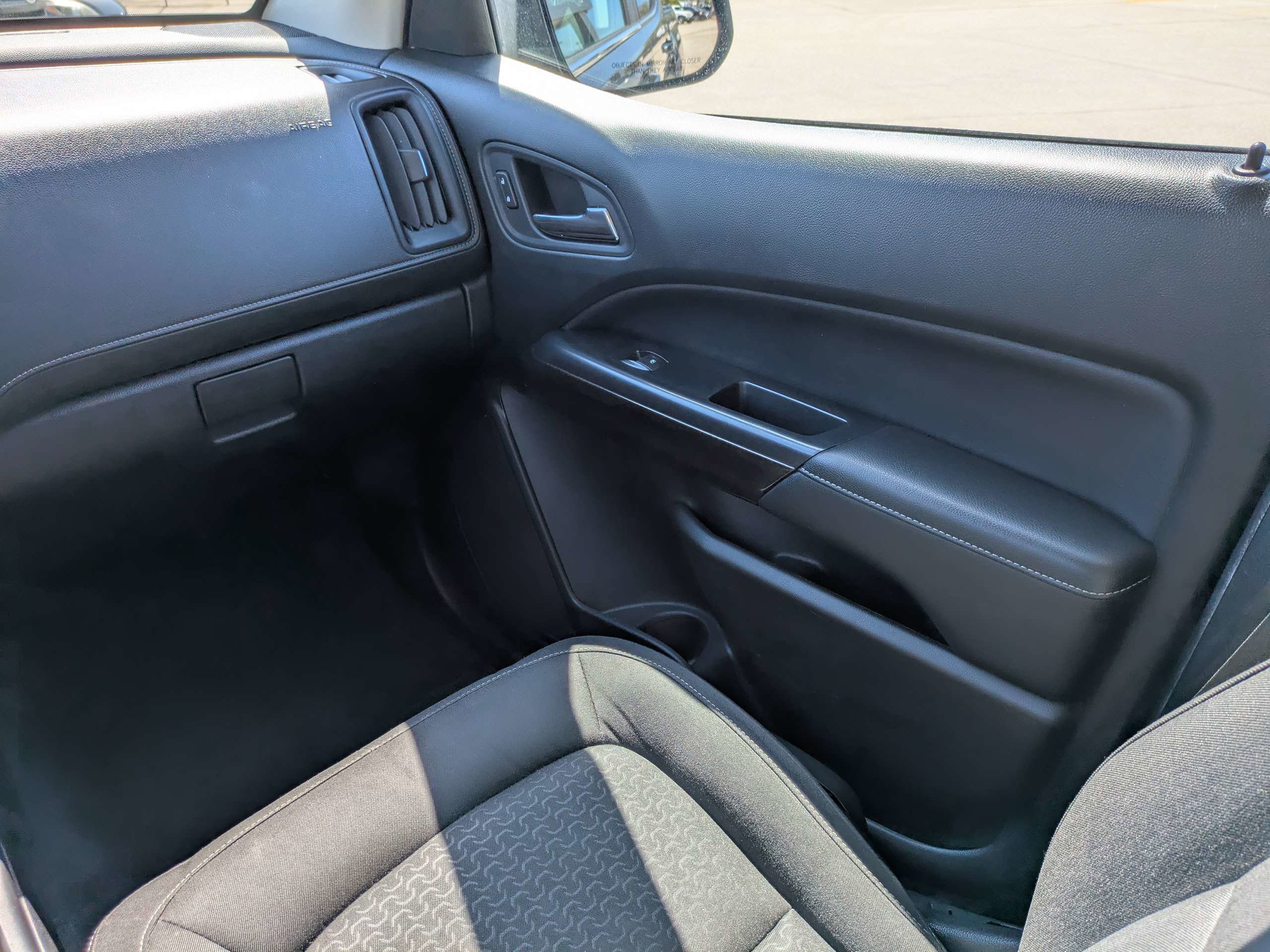 Used 2019 GMC Canyon SLE image 19