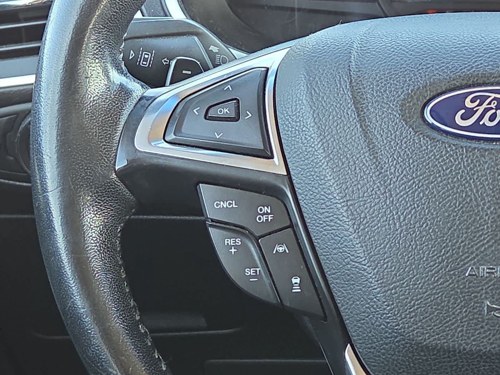 Used 2019 Ford Edge Titanium w/ Equipment Group 301A AWD/4WD image 24