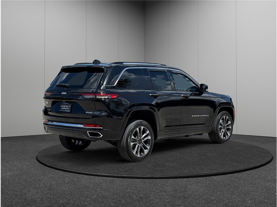 Used 2023 Jeep Grand Cherokee Overland image 9
