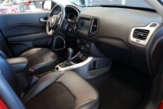 Used 2021 Jeep Compass Latitude image 39