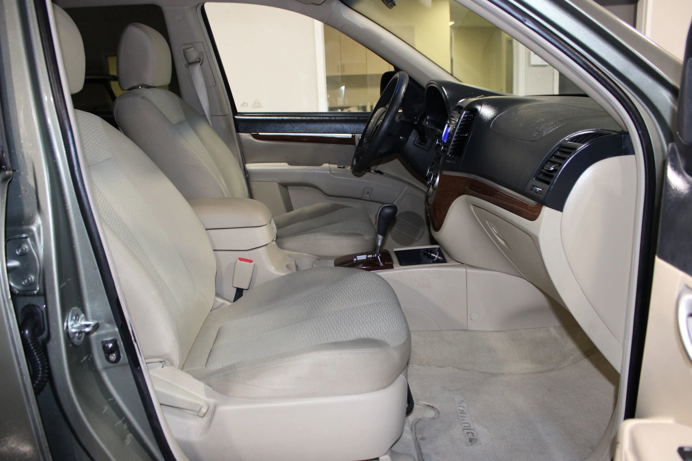 Used 2009 Hyundai Santa Fe GLS FWD image 21