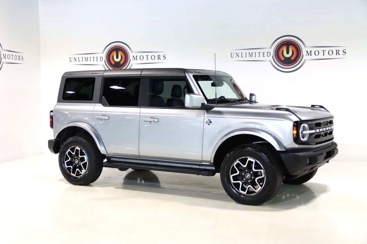 Used 2023 Ford Bronco Outer Banks AWD/4WD image 6