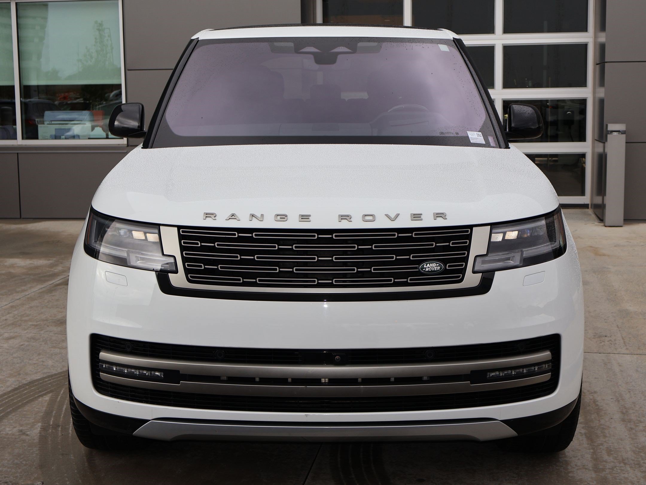 Certified 2023 Land Rover Range Rover SE AWD/4WD image 2