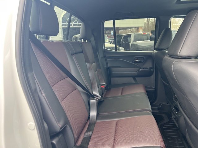 Used 2024 Honda Ridgeline Black Edition image 24