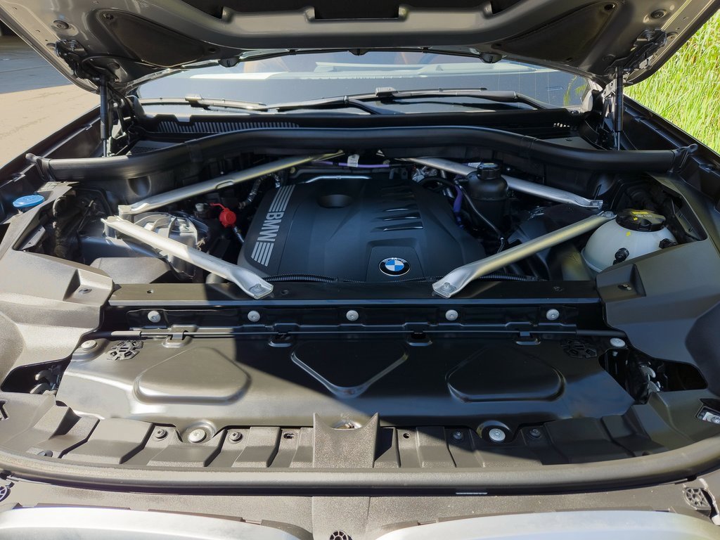 Used 2023 BMW X7 xDrive40i w/ Premium Package image 25