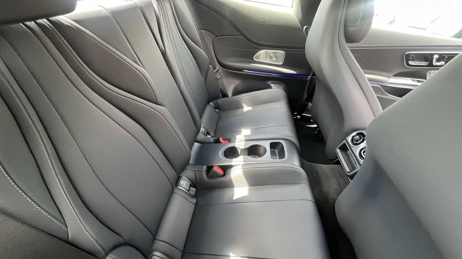 New 2026 Mercedes-Benz CLE 300 4MATIC Coupe image 13