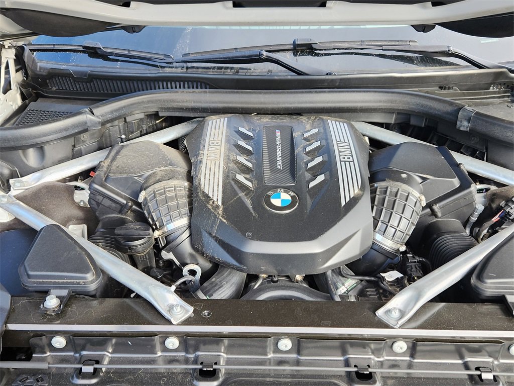 Used 2021 BMW X7 M50i image 19