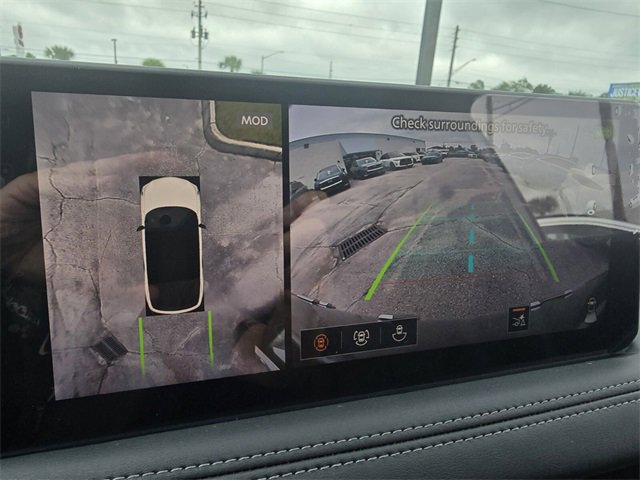 New 2026 INFINITI QX60 Luxe w/ Family Package image 14