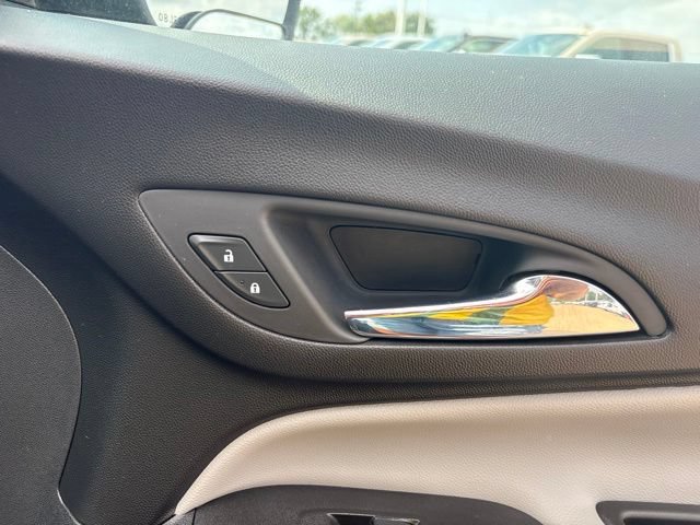 Used 2020 Chevrolet Equinox LS w/ LS Convenience Package AWD/4WD image 41