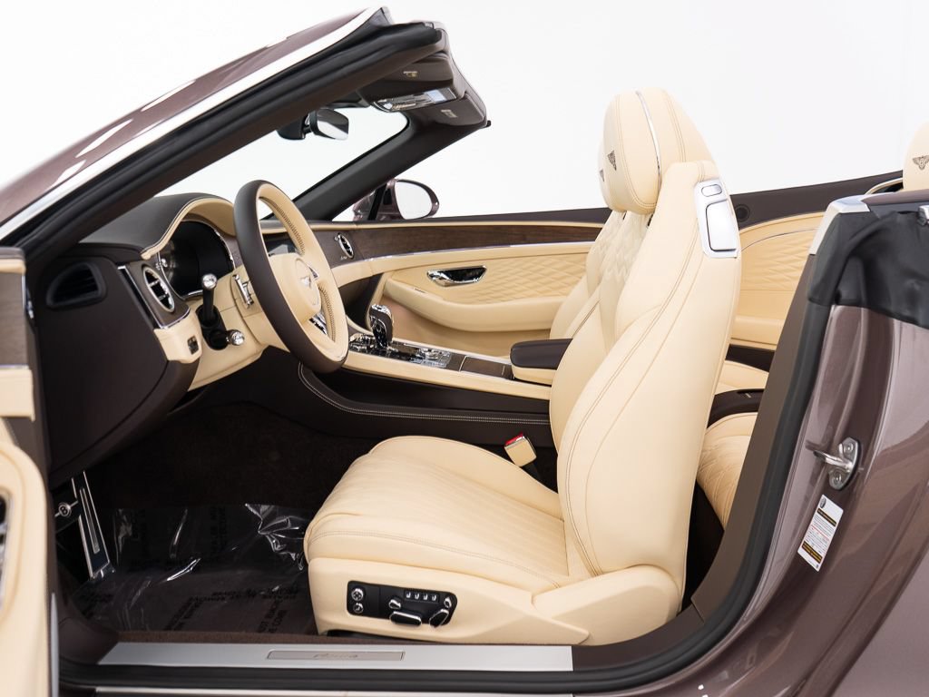New 2026 Bentley Continental GT Azure AWD/4WD image 23