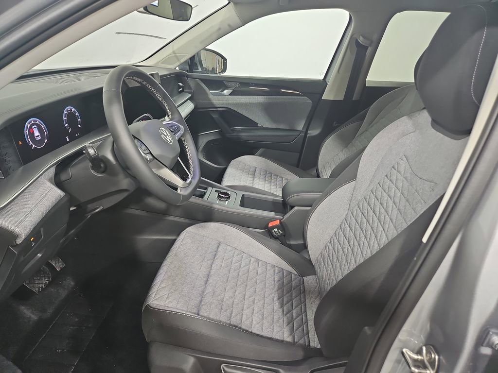 New 2026 Volkswagen Tiguan S image 9