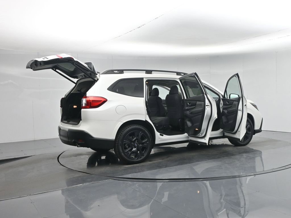 Used 2023 Subaru Ascent Onyx Edition Limited image 6