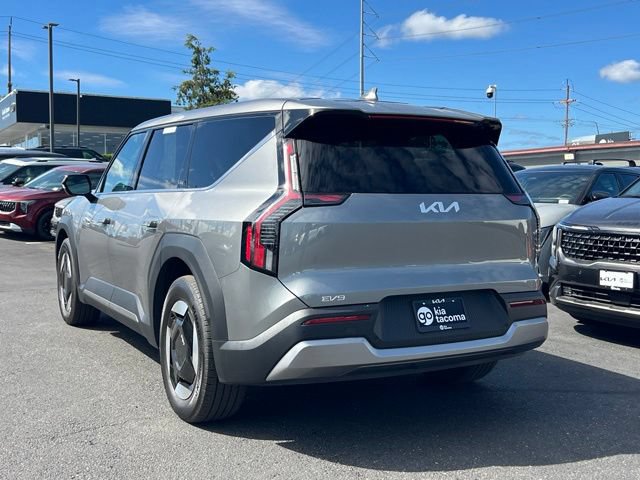 Certified 2024 Kia EV9 Light RWD image 5