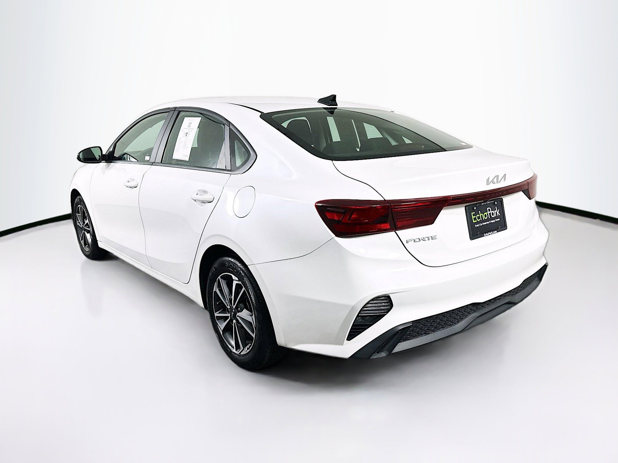 Used 2024 Kia Forte LXS image 5