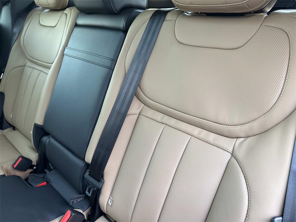 New 2026 Land Rover Range Rover Sport Dynamic SE image 15