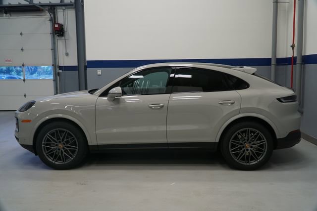 New 2026 Porsche Cayenne Coupe AWD/4WD image 2